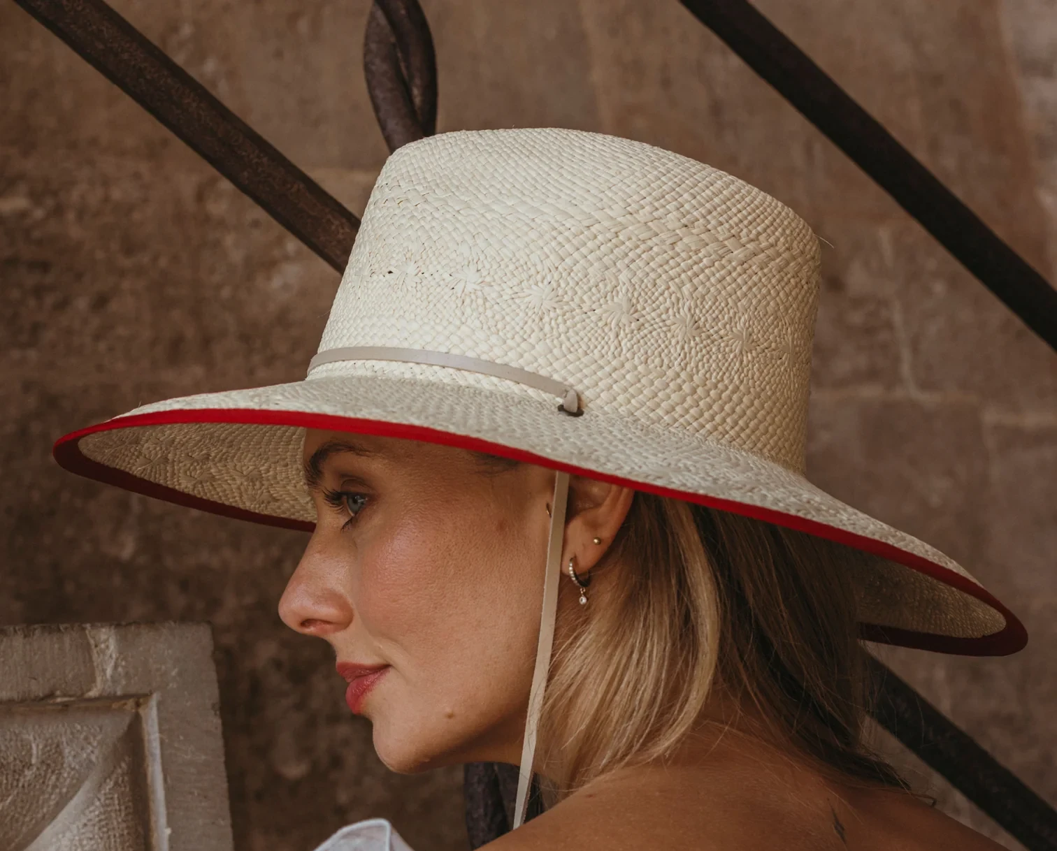 Fiji Hat in Natural/Red by Freya